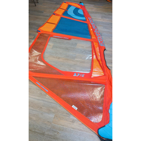 combat pro 3.7m² 2023